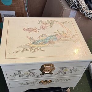 Vintage Style lacquered Jewelry Box with Bird Design